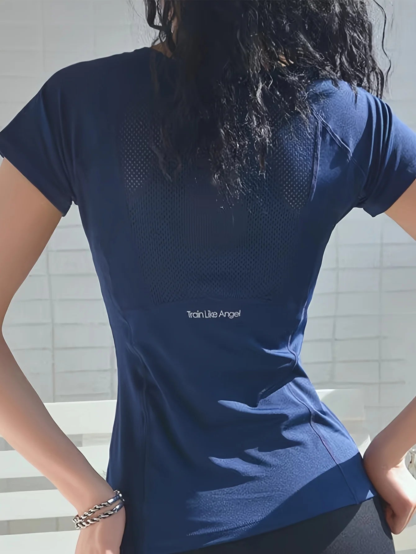 T-shirt de sport pour femmes, respirant, sexy, beauté du dos, vêtements de fitness, séchage rapide, entraînement de course, haut de yoga à manches courtes, été