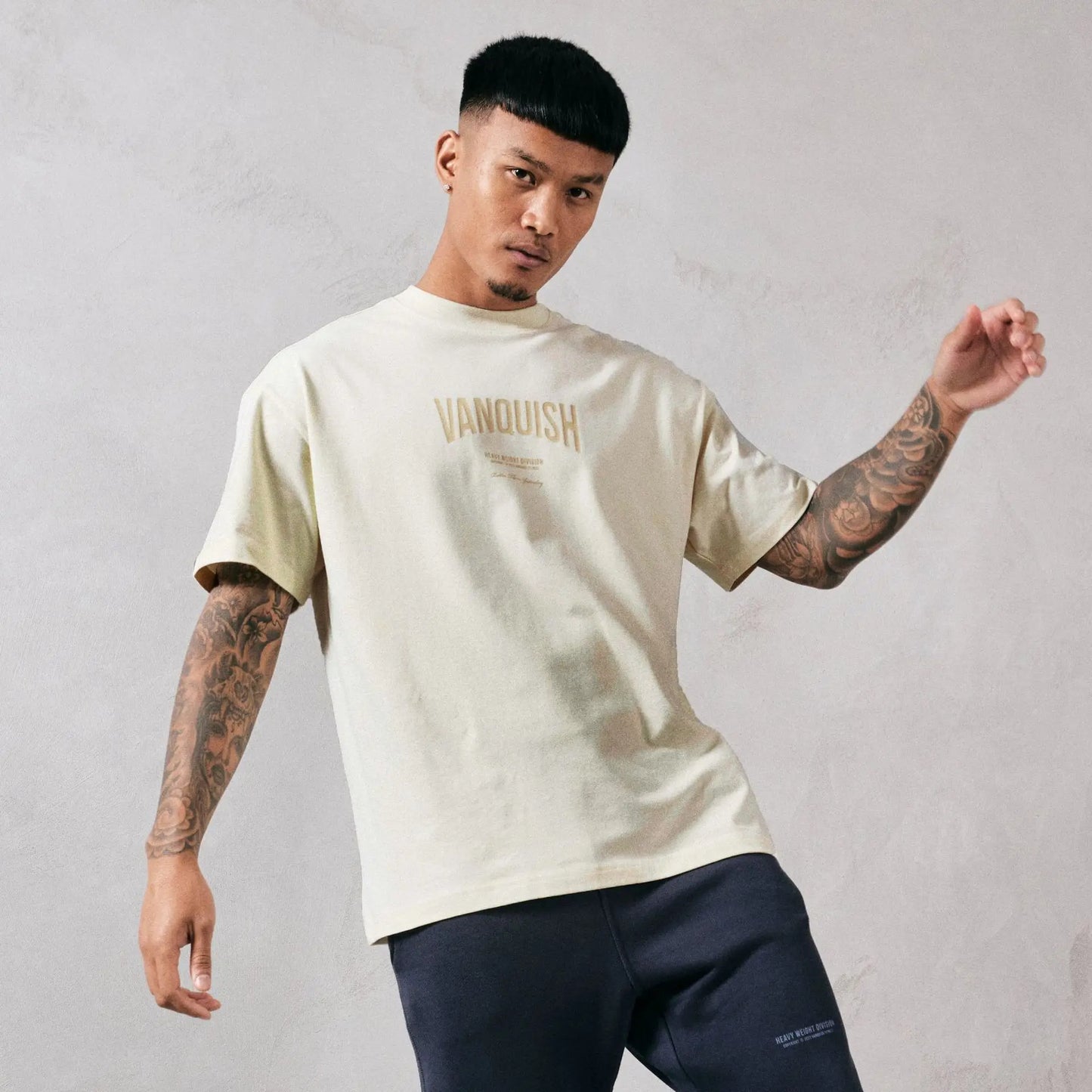 Grandes manches courtes hommes T-shirts été nouveau sport loisirs coton col rond mode vêtements salle de sport chemises de course homme