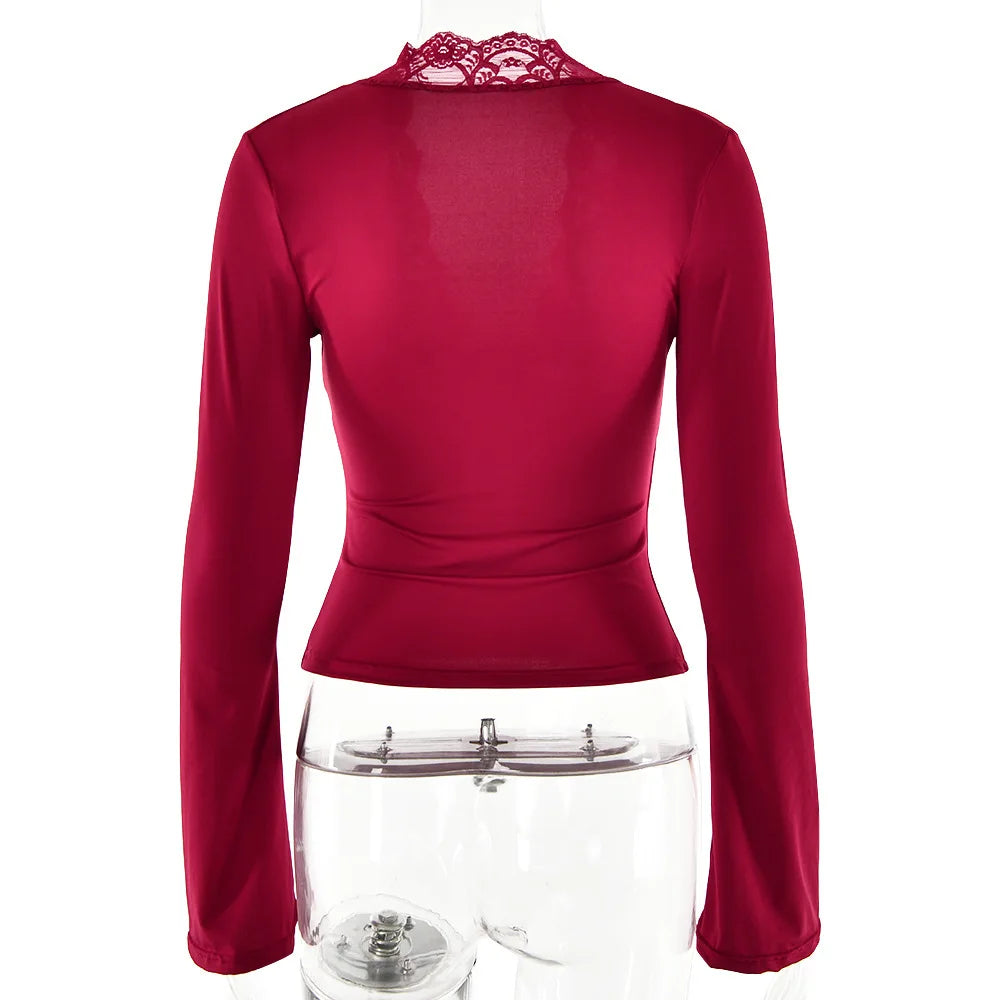 T-shirt en patchwork de dentelle pour femme, haut court sexy, manches évasées, col en V fin, précieux, streetwear pour femme, printemps, été, 2025