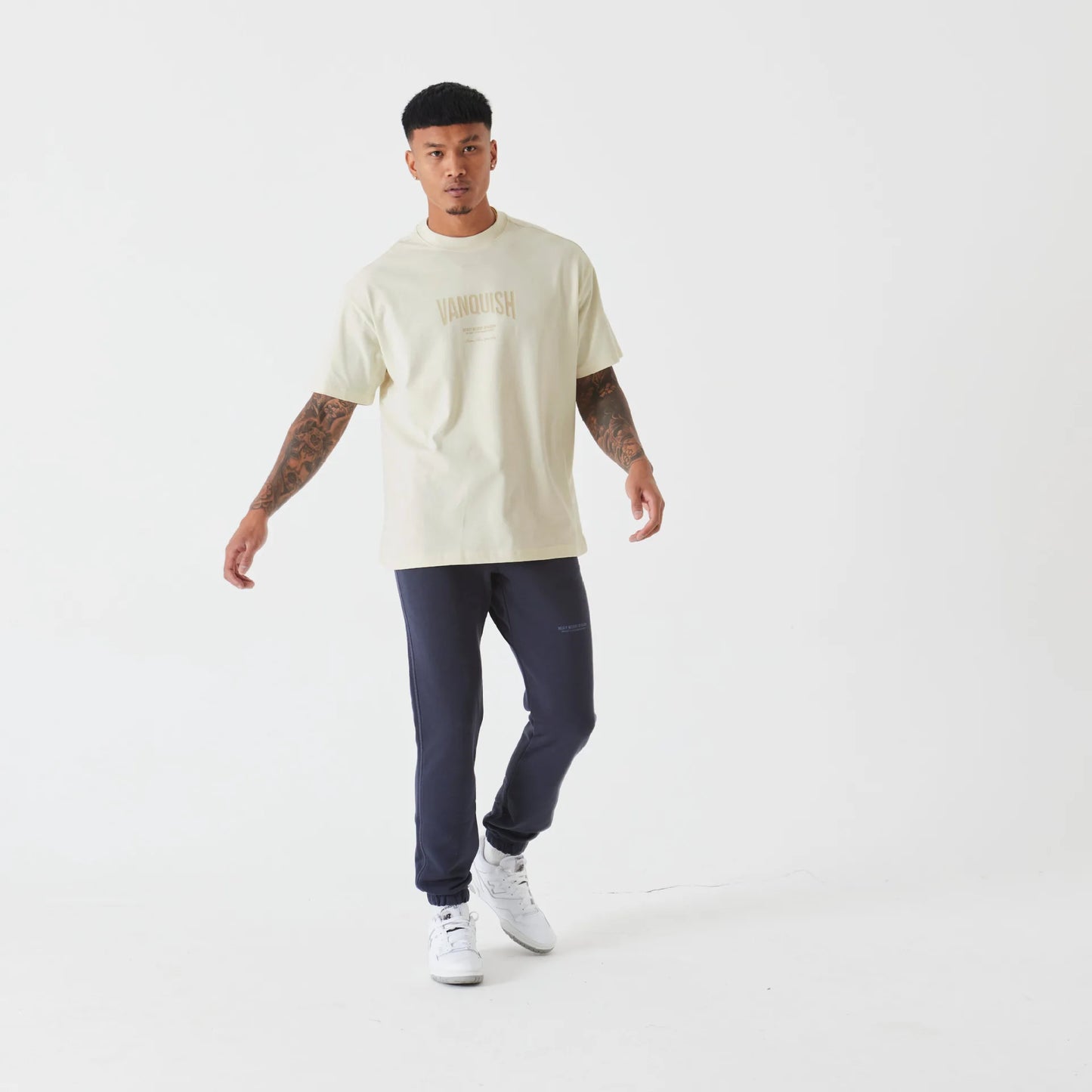 Grandes manches courtes hommes T-shirts été nouveau sport loisirs coton col rond mode vêtements salle de sport chemises de course homme